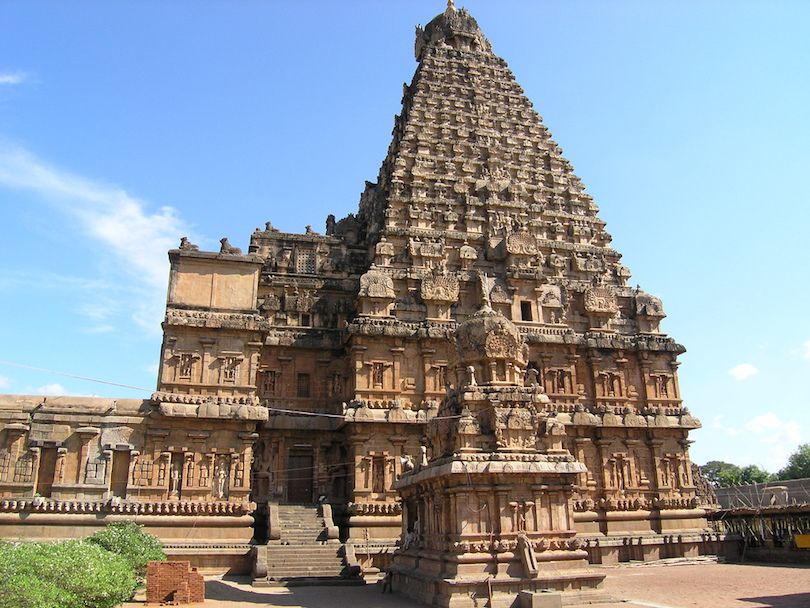 privilegelc's tweet photo. 10 amazing Hindu temples https://t.co/ylUcv8ZEsZ

Enjoy the most amazing temples with Privilege Luxury Club.

#privilegeluxuryclub #Hindu #temples #lifestyle #luxury #luxuryhotel #luxurylife #luxurylifestyle #luxuryliving #LuxuryTravel #beautifuldestinations #travelingram #Travel https://t.co/cH3X2MTzh9