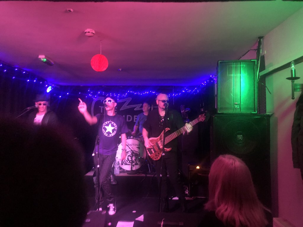 ConnieTact's tweet photo. Really enjoyed seeing and dancing to The Radiomakers @Thunderbolt_pub last night. They rocked the Bath Road! Fab band! 😻
@theradiomakers #LetsPose 🎤🕶🎸
#music #Bristol #BristolMusic #Livemusic
#livemusicphoto #livemusicphotography
#gig https://t.co/y0WZTaPyin