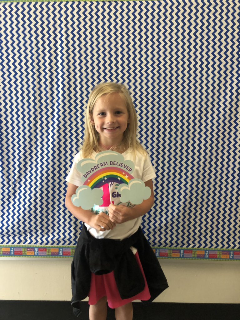 heatherwheat3's tweet photo. First week of First Grade✔️ It’s going to be a FABULOUS year with my FIRSTIES!😉💙 https://t.co/5i8L456uCr