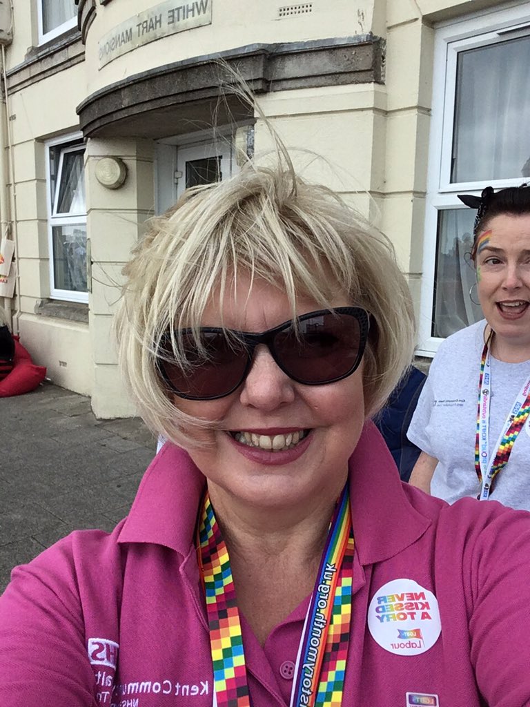 KentSchHealth's tweet photo. Welcome to our Twitter account. Today we are @MargatePride with @KentSexHealth. It’s a wee bit breezy! Come and say ‘hi’. #margatepride #partnershipworking @NHSKentCHFT https://t.co/Ag1JQYGmmc