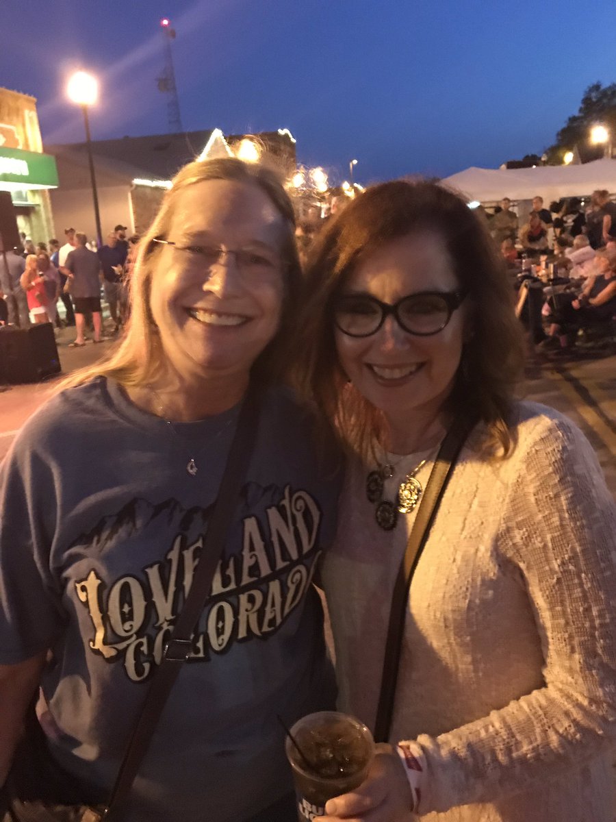 mommage8386's tweet photo. My high school BFF Nancy Friday night at Spruce Street Tavern dance & beer garden. #SmallTownGirl #OriginalValleyGirls #ValleyHighSchoolClassOf1977 #ValleyDays https://t.co/awCzK34H29