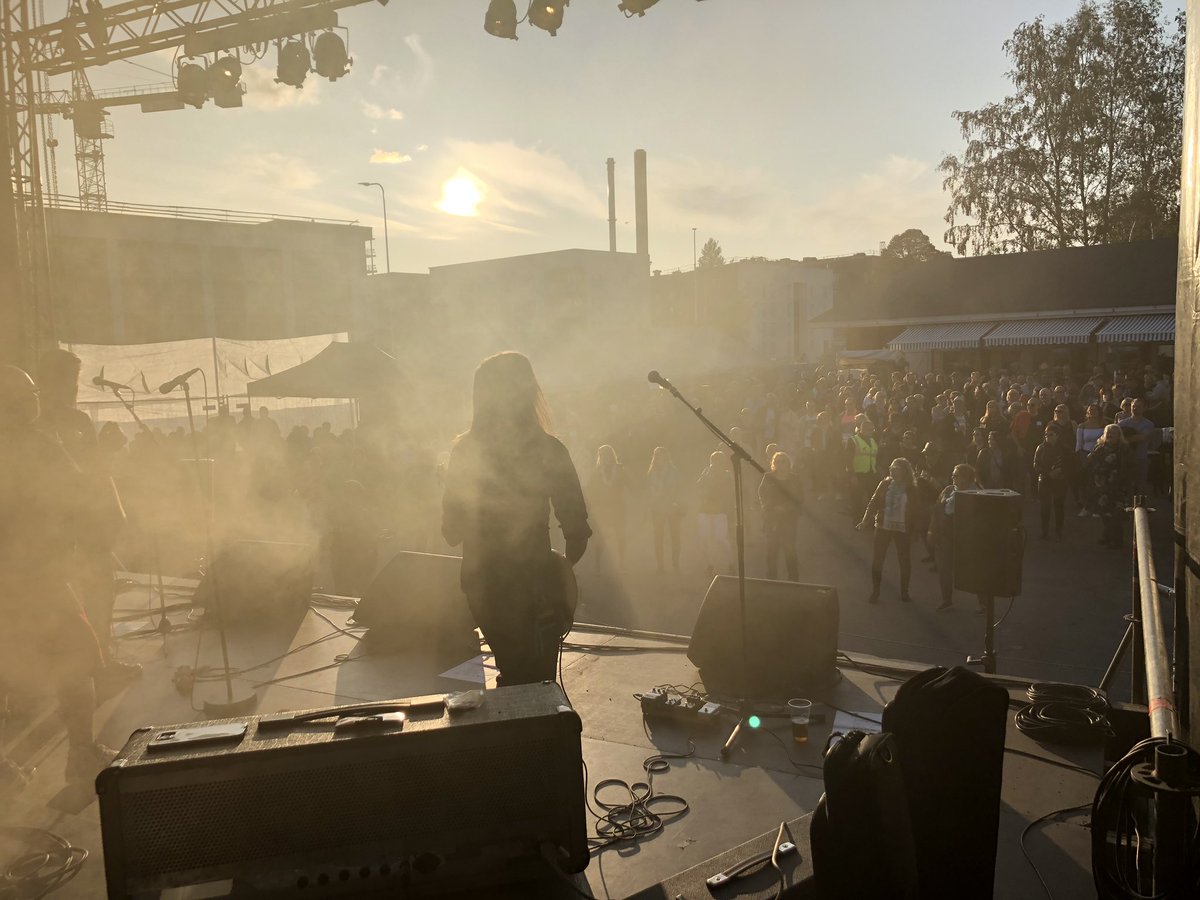 PubYkan's tweet photo. Toppila Klubi ja LeeWings https://t.co/7SKkiqxglz