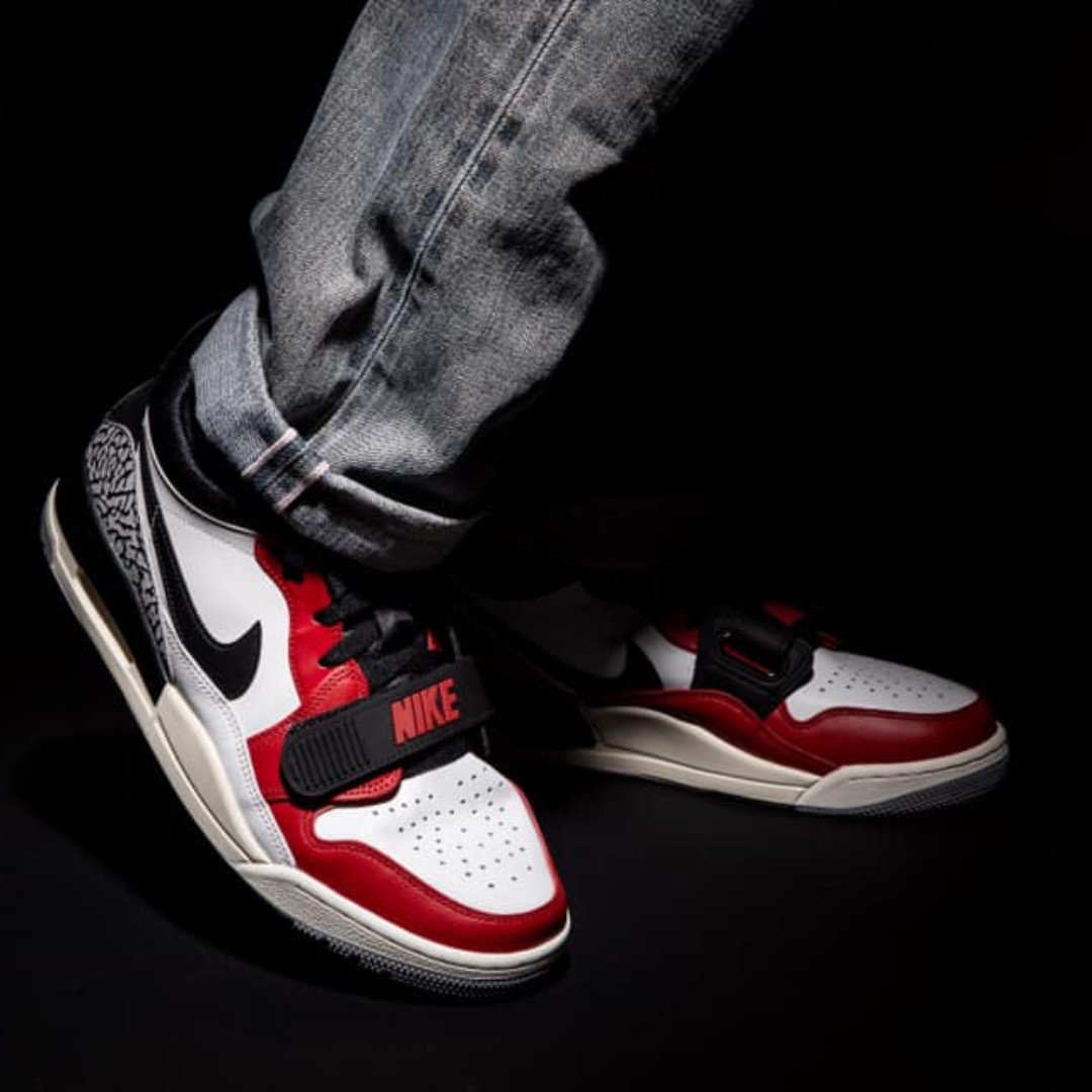 Kicks Deals Canada En Twitter Jordan Brand Puts A Unique Spin On The Classic And Iconic Chicago Aj1 With This New Colourway Of The Low Cut Air Jordan Legacy 312 Low That Can Kicks Deals Canada En Twitter Jordan Brand Puts A Unique Spin On The Classic And Iconic Chicago Aj1 With This New Colourway Of The Low Cut Air Jordan Legacy 312 Low That Can
