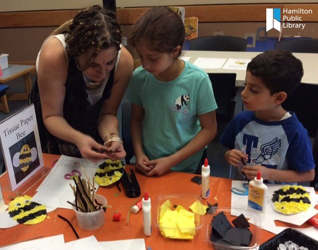 HamiltonLibrary's tweet photo. These busy bees crafted tissue paper bees with #HPLStaff Margarita at #HPLConcession. Buzz over to our next program on Tuesday August 20, 2:30pm at #HPLMountHope.
Register your spot: https://t.co/Qtf45nn6ML #HamOnt #libraries https://t.co/6VBLKmaMtx