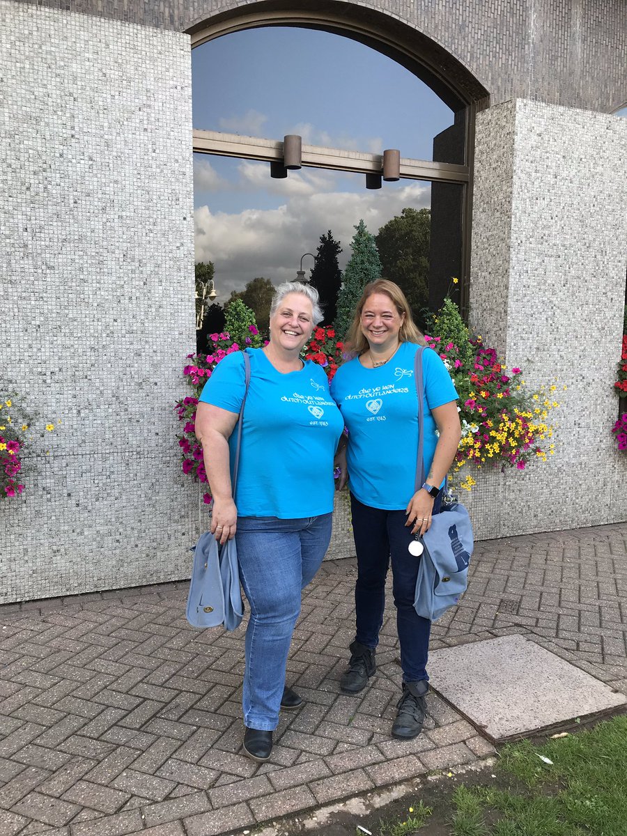 DutchOutlanders's tweet photo. We have a great time in Birmingham 🇬🇧 @starfuryevents #outlander ❤️💙 thank you @seanharry 👕😉🤗 https://t.co/juT2FACTRp
