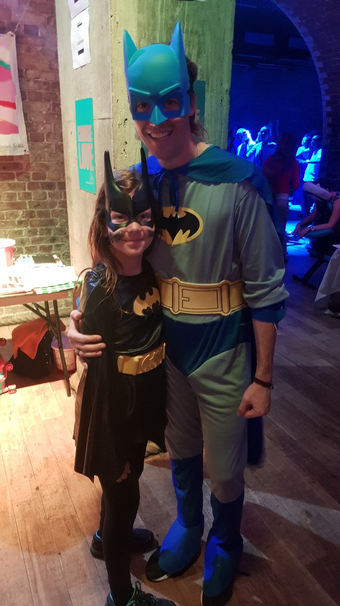sm924's tweet photo. @GloryvilleLDN A Dynamic Duo at Heroes and Villains this morning! https://t.co/D2mLrw32XK