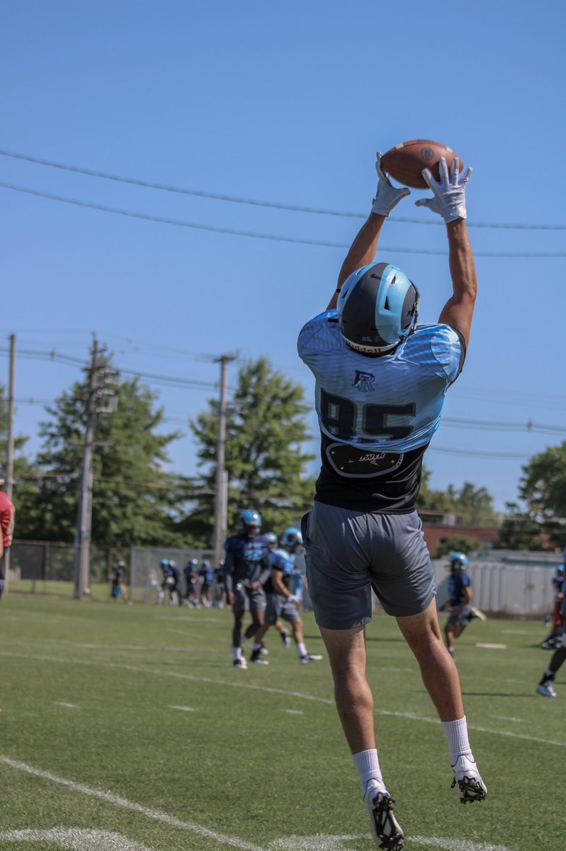 cfox54's tweet photo. Some day 8️⃣ work with the WR’s ⚓️⚓️ #RamsCamp #Jet6 https://t.co/wBPipFTqbM