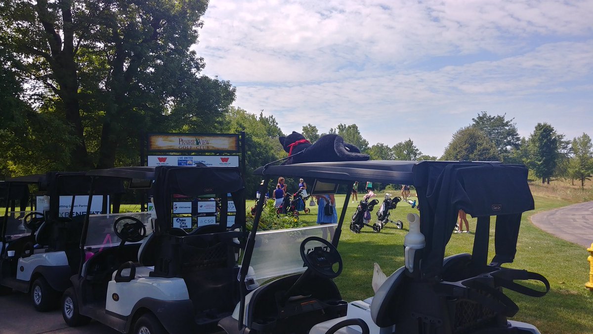 OreoThePanther's tweet photo. State Preview YAY!! Los geht's. #BalloonViewing #StateCourse #WarmUP #PuttPuttPutt @NWGirlsGolf https://t.co/LwQsPTo3dd
