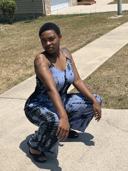 Today is my fianc&eacute; and I 1 year Anniversary 😍☺️ never had this feeling ever in my whole life from me<a href="/tag/happynewyear"class="tags"><span>#happynewyear</span></a><a href="/tag/myemojiyear"class="tags"><span>#myemojiyear</span></a>