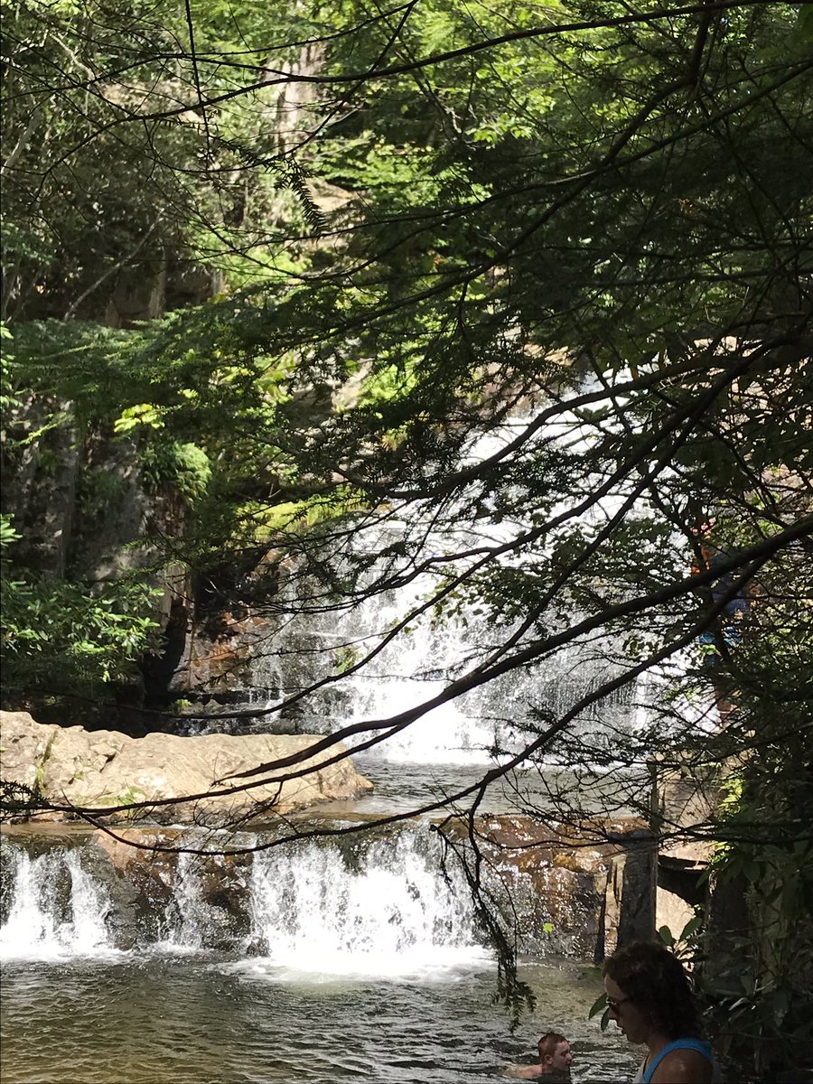 Essau1969's tweet photo. #HawkFalls #Hiking #Waterfall #Pocono #Mountains 😍🙌😎 #SaturdayVibes ✌️ https://t.co/65Rr750vJB
