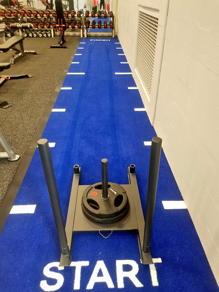 xkristyLeoniex's tweet photo. 15 of these and pressed 90kg Squat press thanks to Ash for pushing me #SmashedIt #EvilHour https://t.co/iEm3mp4IVf