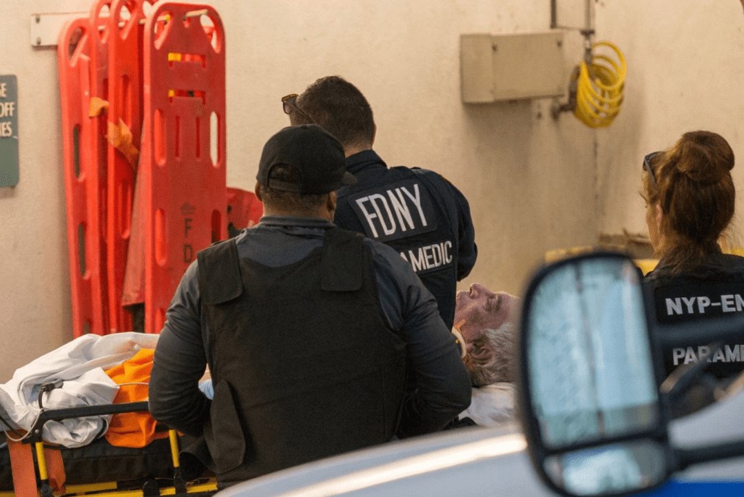 RaptorsUniverse's tweet photo. Breaking:  Epstein’s body was cold to touch which means he had been dead for at least 4 hours, and if he had hung himself, one of the TWO cameras in his cell would have alerted the officers monitoring them. 

#Epstein
#Epsteincoverage
#EpsteinSuicide https://t.co/EhoEri1XWL