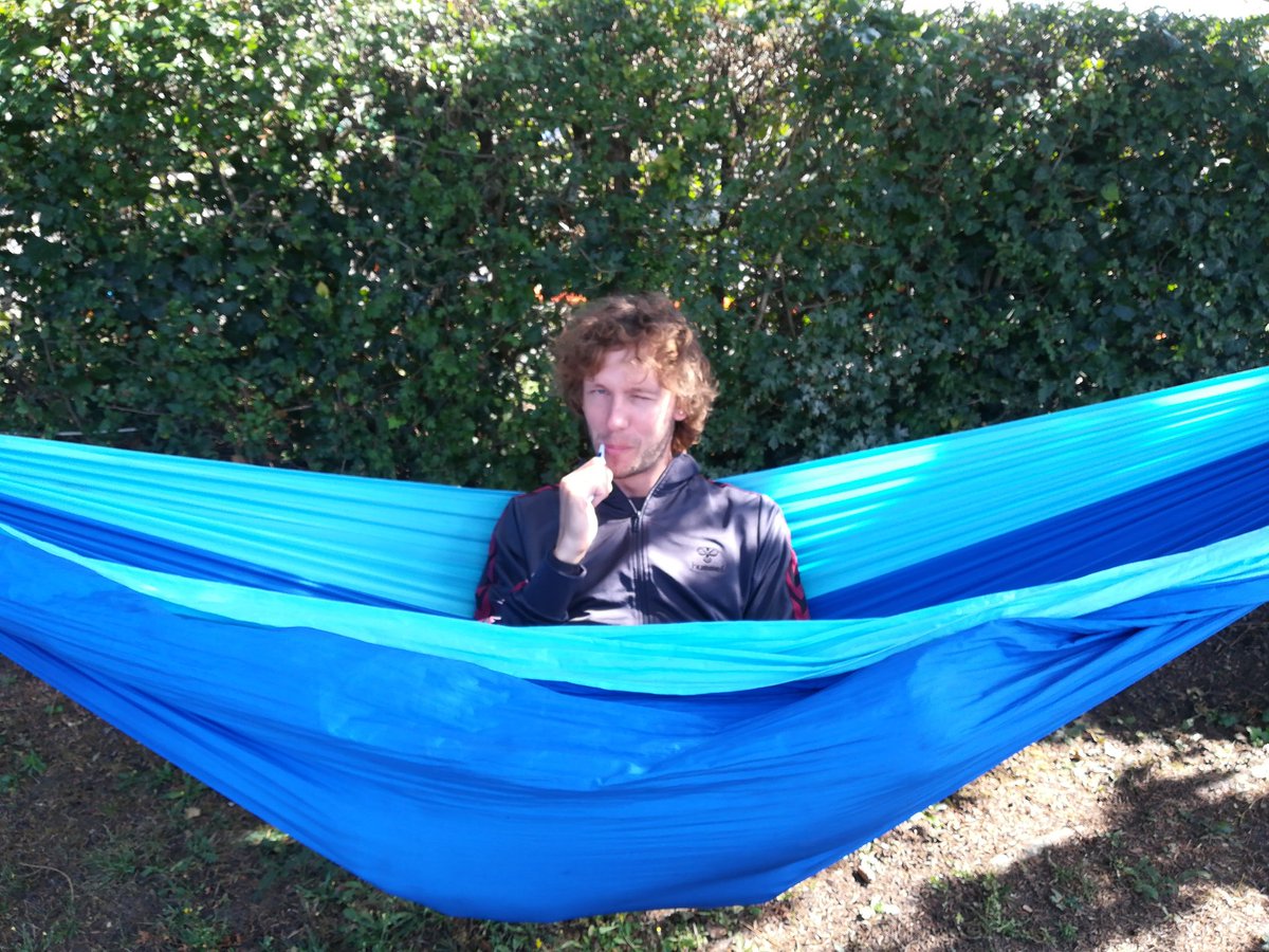 Heute wurden nicht nur die Zähne weggeputzt #titelverteidigung  #FCKM05 #powercut