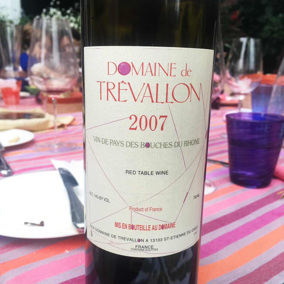 FarrVintners's tweet photo. The king of Vin de Pays
#trevallon #wine #provence #wow #vindepays #cabernet #syrah https://t.co/mhf6voz7k3