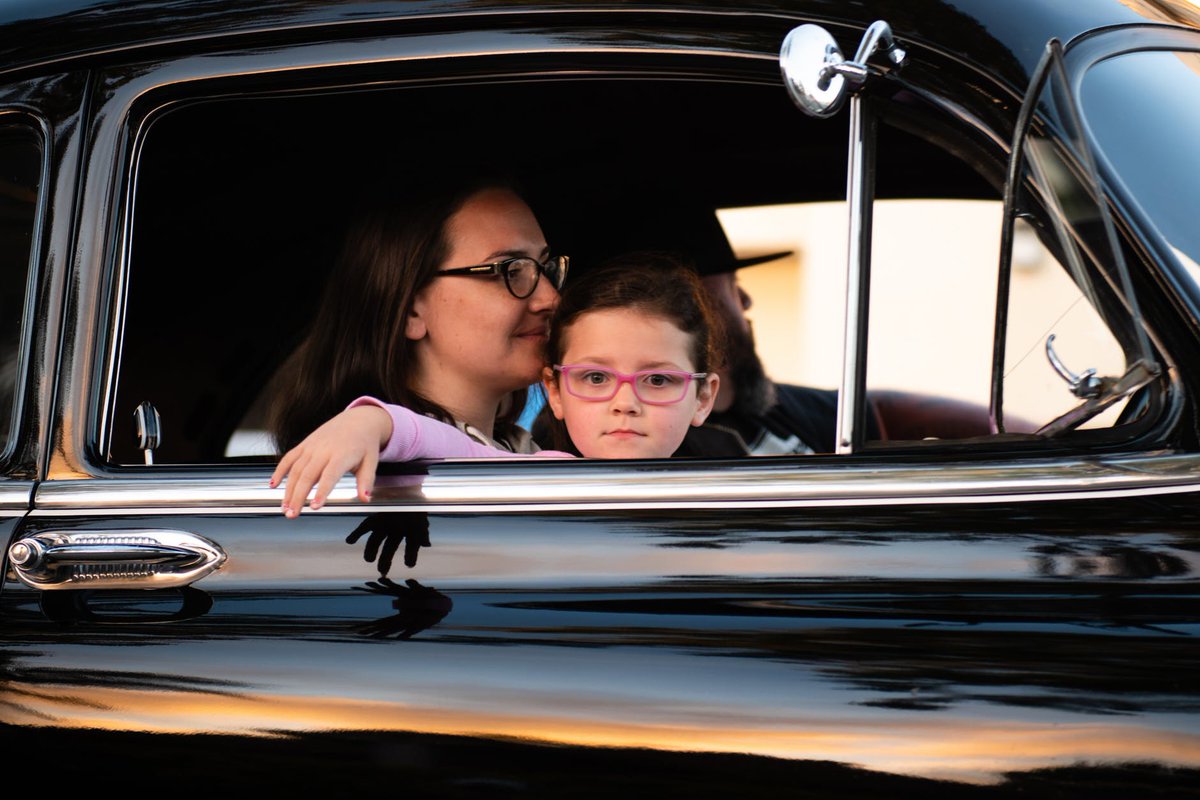 CanBorderPAC's tweet photo. Planning a family road trip? #DYK that #BorderServicesOfficers watch for missing children, and may ask detailed questions about any minors travelling with you? Below is useful information when travelling with children  https://t.co/23pYD7hmrF https://t.co/usnBeIkd1U