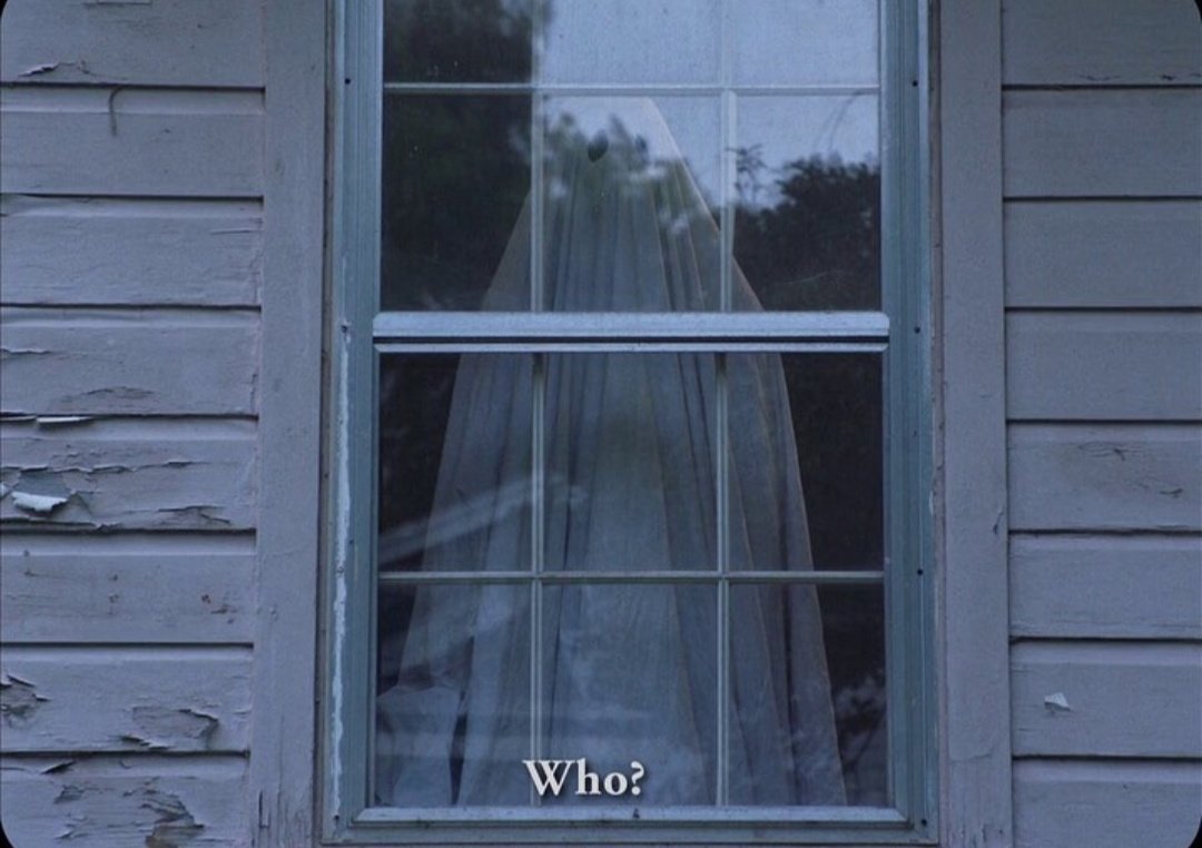 levmauc's tweet photo. — Estoy esperando a alguien
— ¿A quién?
— No lo recuerdo

A Ghost Story, 2017 (Dir. David Lowery) https://t.co/ssNad4KnaH
