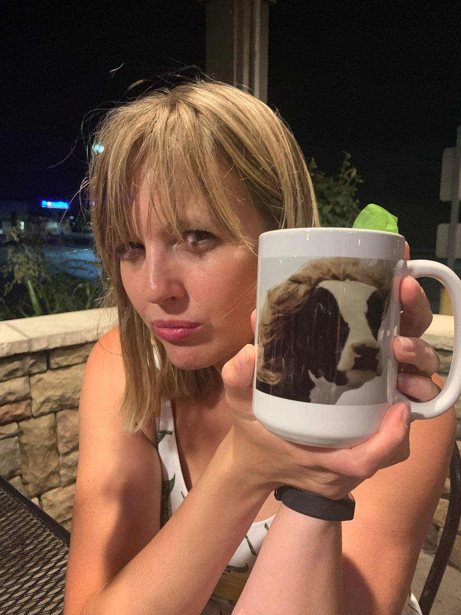 SaraMooreWagne1's tweet photo. When your friend makes you a mug of the best gif everrr #prettycow #cowsgrievetoo https://t.co/j5exOpk5cN