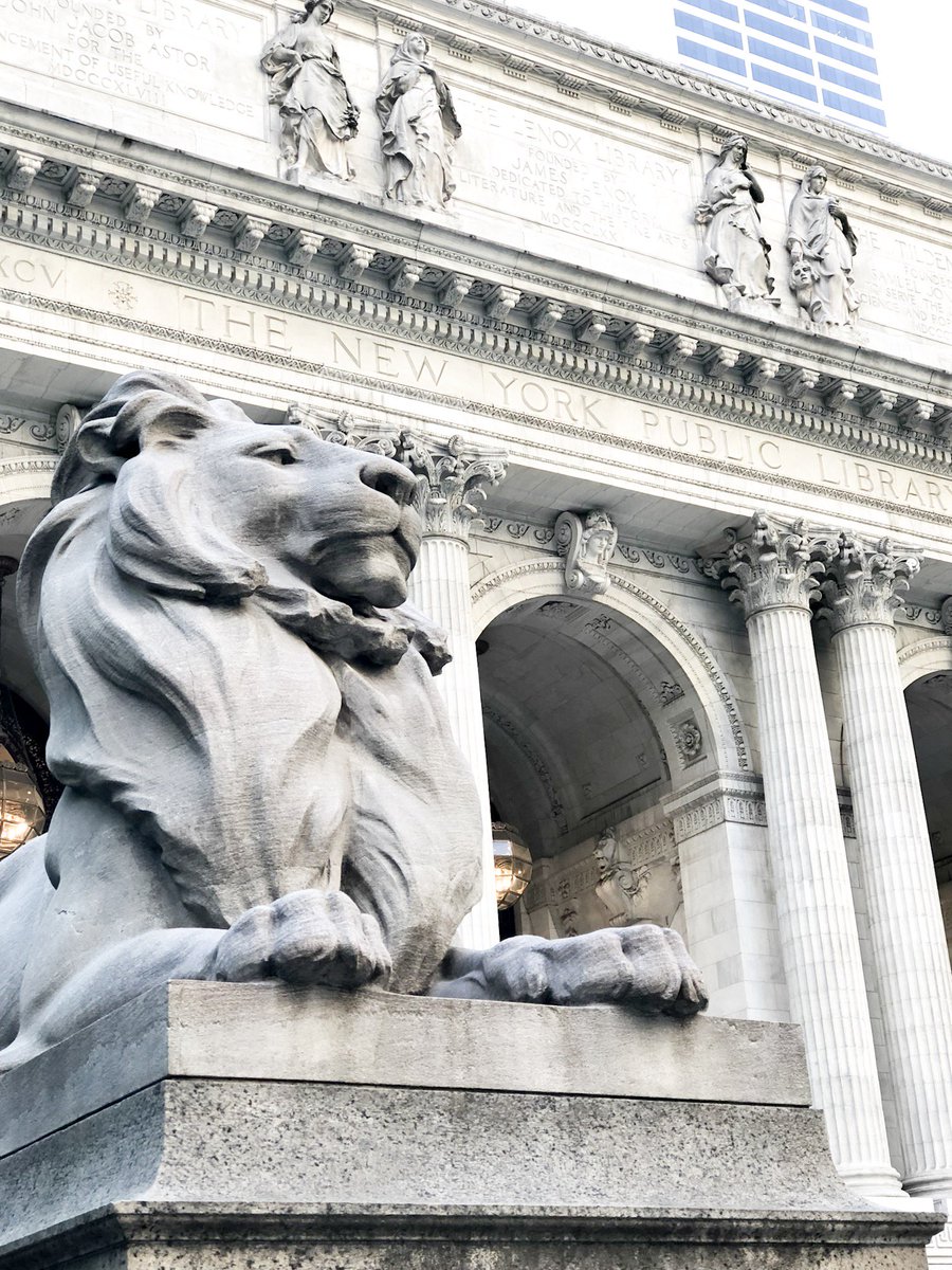 audreylaneco's tweet photo. How 'bout a few NYC images to inspire you how they did us on this wondrous Saturday morning?! But, don't forget the coffee! #nyc #ny #art https://t.co/AB2UwISGUz