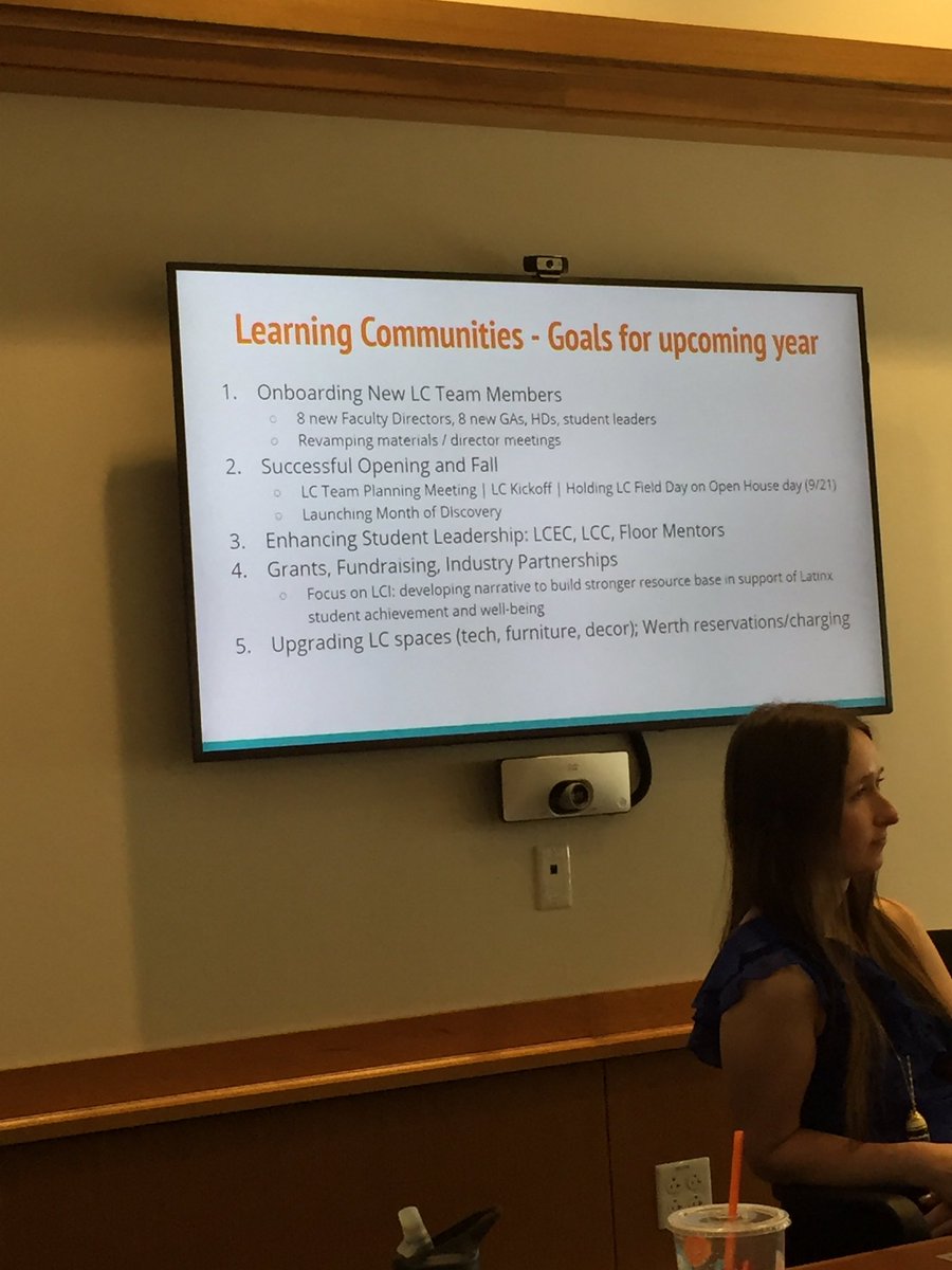 UConnFYP's tweet photo. Our staff spent the day @UConnHartford discussing our goals, mission in supporting First Year Student success. @uconnlcic @uconnaac #fyeworks #lcworks #lcizworks #aacworks #allone #hartfordhasit https://t.co/Wqz1DO0I4k