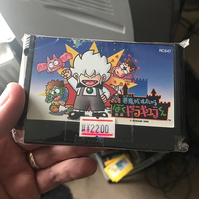 bashing_buttons's tweet image. I need a way to play my famicom games in the UK. Any suggestions? Was thinking one of those Retron machines perhaps, but heard mixed thoughts. 🤔

#retrogaming #famicom #kiddracula