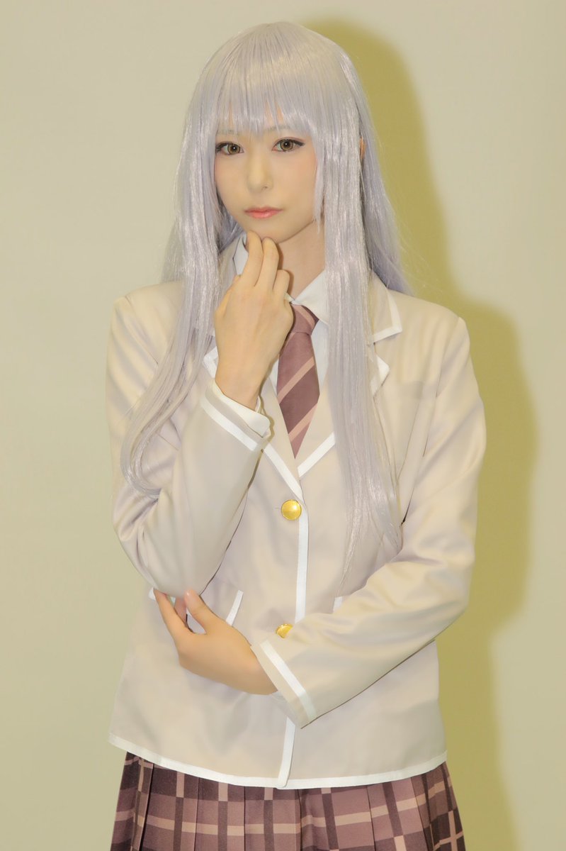 momo0__0's tweet photo. 《 Cosplay 》

🎸BanG Dream!  / バンドリ ！
Roselia / 湊友希那 🌹

1枚目：すまさん(@Kame_kani_meko )
2枚目：KOSUKEさん
(@lotte26anime )
3枚目：熾さん(@sk_aries )

撮影ありがとうございました✨
#BDP7th   #コスプレ https://t.co/eCI2NKkWcl