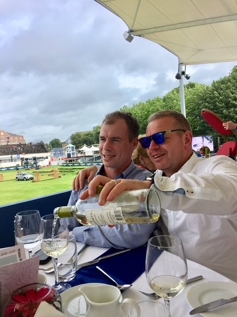 AmyDunne20's tweet photo. . #AskTheCommentary #AskTheCommentator These lads want to know who is going to win the @LonginesEq Dublin Stakes? https://t.co/LNWV71smCX
