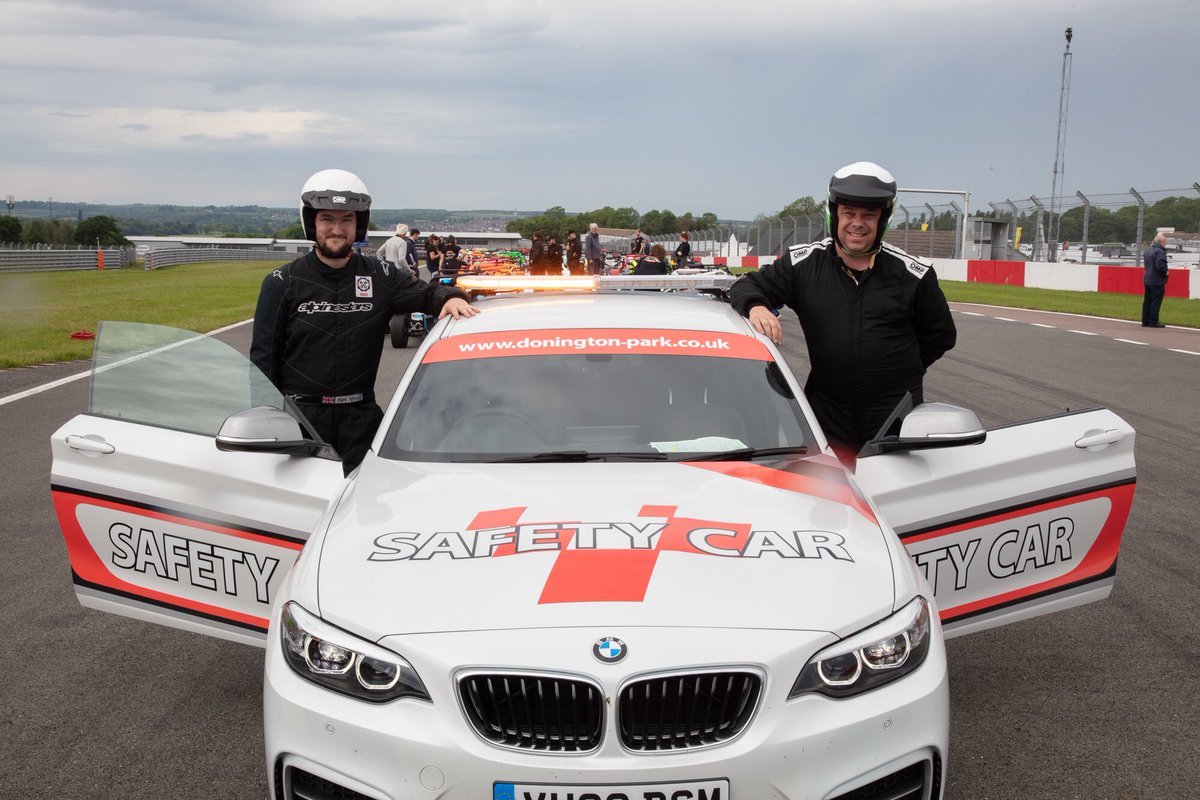 #DPcommsbox Mark is the Safety Car Driver today and James our safety car observer. We’ll give you all a wave 👋