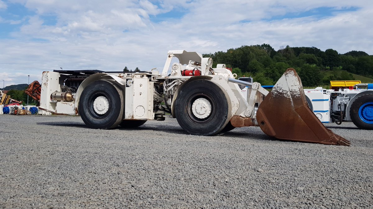 MiningMinera's tweet photo. Used Underground Mining Equipment for #Bosnia #Mining now #forsale #Serbia #carbon #coal #tunnel Equipment #GHH LF 4.1 #Images https://t.co/cP5lm9QJK6  #Balkan #Montenegro #Albania #Kosovo underground Machinery  #tunneling #Peru #chile #Mineria #Poland https://t.co/lPGT8ZFWHV