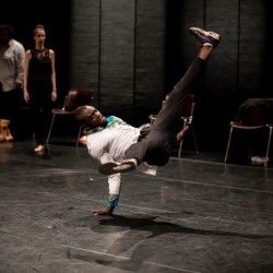 Listen to my <a href="/FringeReview/">FringeReview</a> interview with international street performers Roya the Destroya, Phax Said Cheik Ahamada and Hello Shelly about their show FrontX <a href="/edfringe/">Edinburgh Festival Fringe</a> fringereview.co.uk/audio-intervie… <a href="/Summerhallery/">Summerhall</a> <a href="/nowaybackmilan/">No Way Back_Milan Emmanuel</a> #hiphop #breakdance