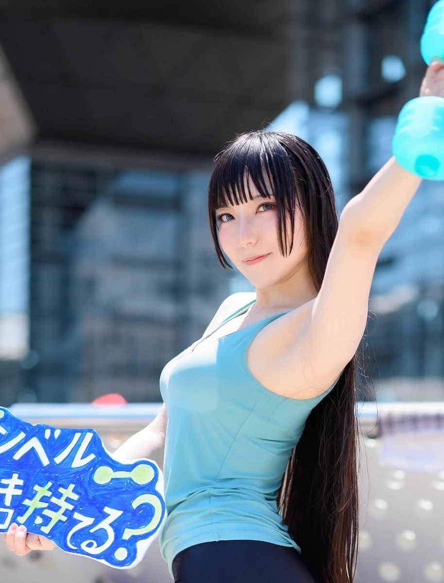 どうしてこうなった？コミケ1日目と2日目で全然違うコスプレをするコスプレイヤーwww