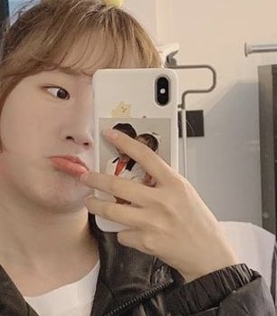 소녀주의보 구슬 님 아이폰 쓰시네요 부럽습니다.