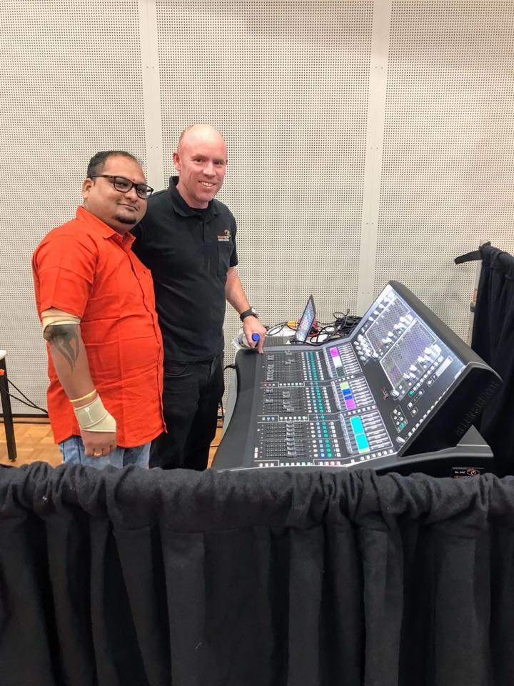 suninfonet's tweet photo. Sound Engineer Sanjay S Shaha with the #Allenandheath #dLive #S5000 console used for the artist Bhoomi Trivedi for her concert in Perth, Australia! https://t.co/EekV0BAEs8