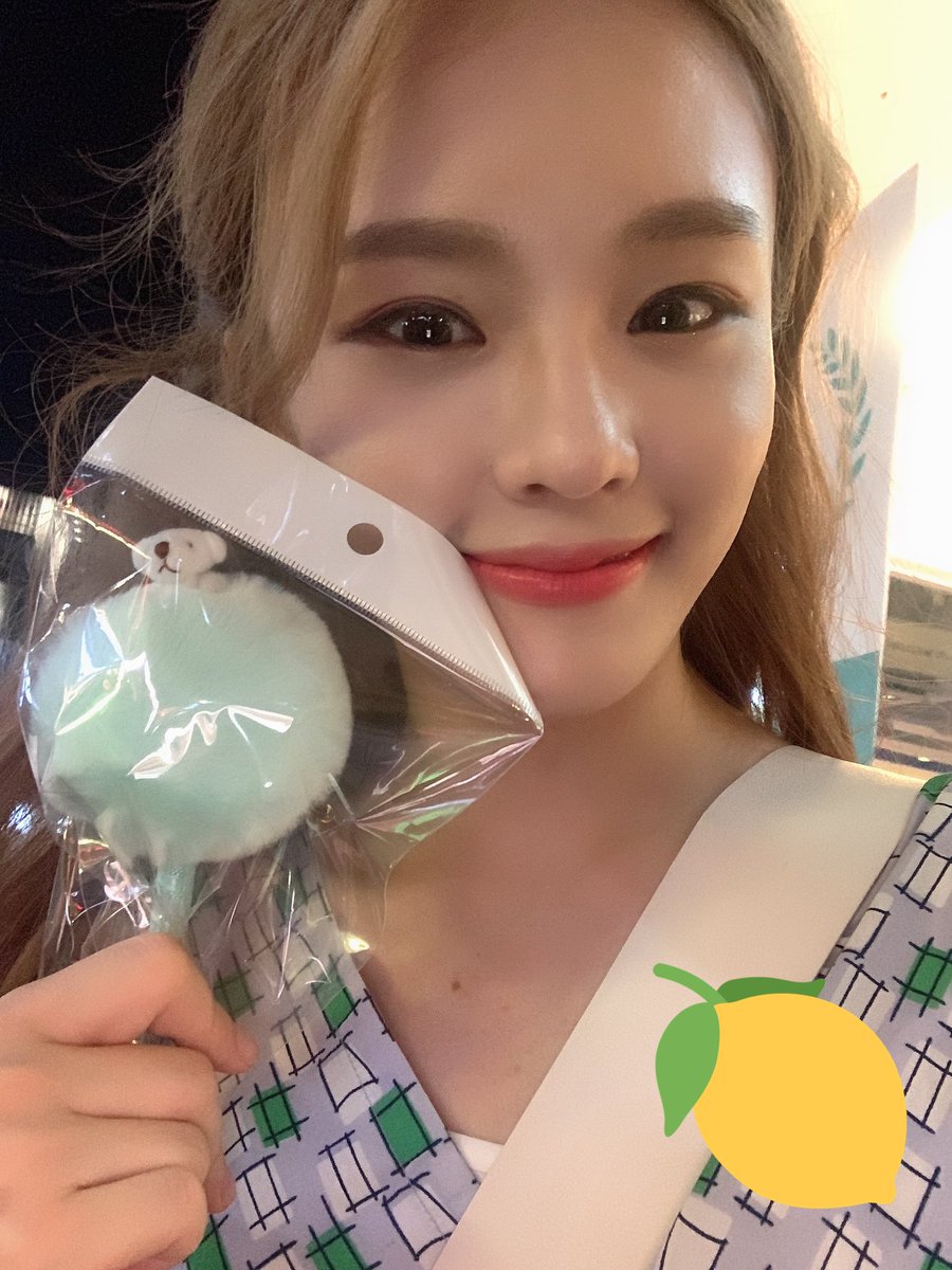 u_ja_tea's tweet photo. 오늘의 본진💗💗
오늘 자몽청 선물로 드렸는데 전에 목 좋다고 들어서 드린 생강청이 기억나셨는지 그거 잘 먹고 있다고 생강청으로 요리해드셨다고 해서 빵 터짐 (๑•́₋•̩̥̀๑) 울 배우님 지짜 다 기억하셔 ㅠㅠ https://t.co/nO7q2KSN5d