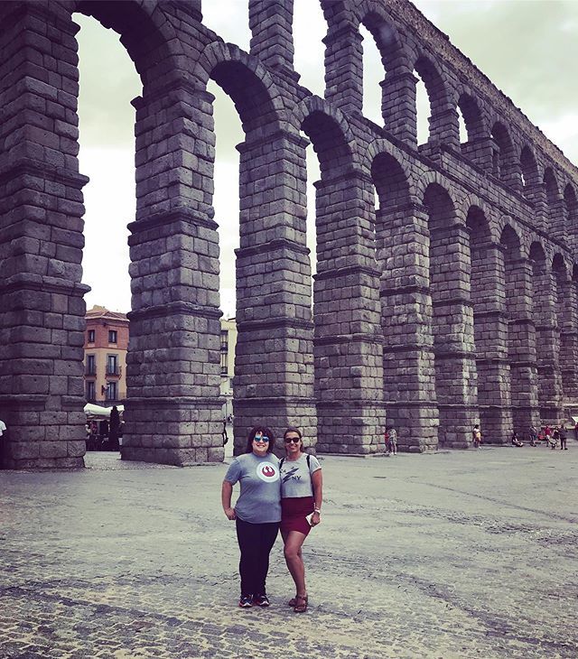 RhynnaSantos's tweet photo. sg - Hermanas Santos en #Segovia. #españa #spain #notthebronx https://t.co/8xtCqrg1ou