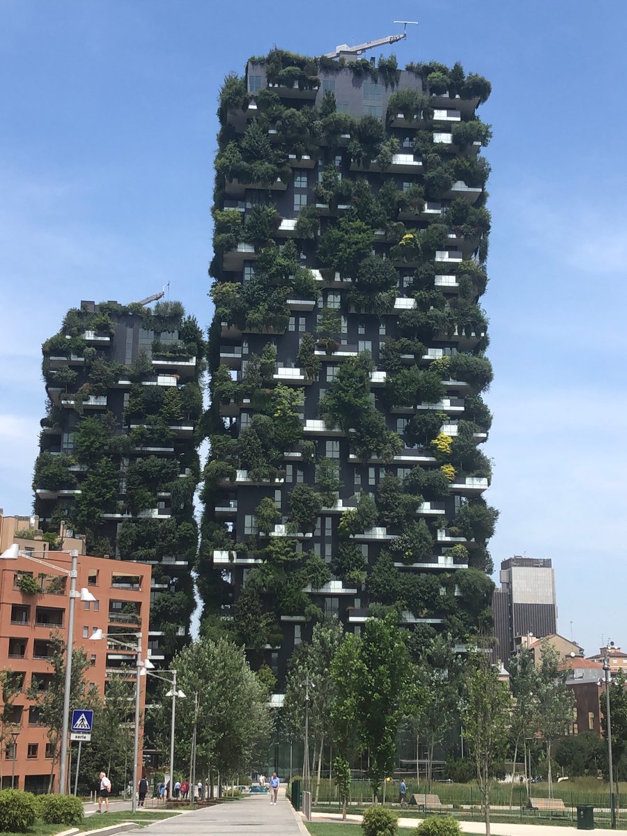 Indrukwekkend voorbeeld in Milaan en voor Amstelveen ⁦<a href="/FloortjeGordon/">Floor Gordon</a>⁩