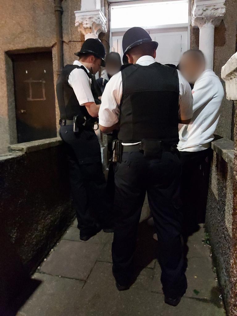 MPSArsenal's tweet photo. We were on duty until late last night & despite the rain, 10 people were dispersed around Prah Rd & Blackstock Rd. We are back on patrol again tonight using the dispersal power in place #Highbury #onthebeat #mapmypc #islington https://t.co/YgezvT5PbW