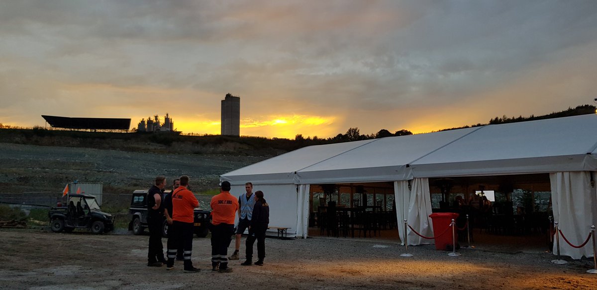 Zaterdag 10/8 - 15.30 uur: Voorstelling zaterdag 10 augustus gaat gewoon door!
Op basis van de actuele weersvoorspellingen is besloten de voorstelling van vanavond gewoon door te laten gaan. Wij wensen alle bezoekers een prettige, betoverende theateravond!

#welkom #totvanavond
