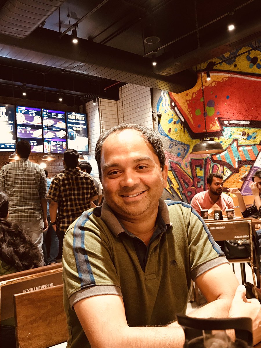 amareshchandel's tweet photo. #tacobells #foodies #Hyderabad https://t.co/ELq9AejcOs