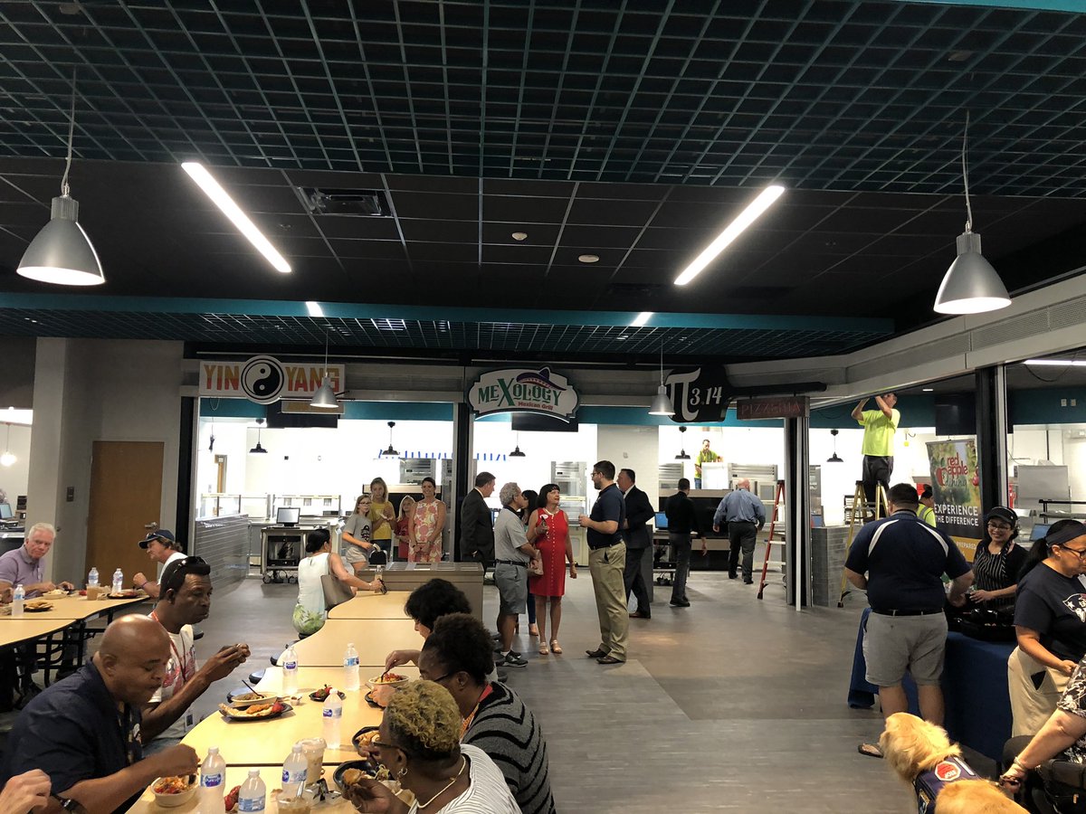 LakeBrantleyMed's tweet photo. Coming up Patriots Pointe New Menu, exclusive for LBHS! @SCPSInfo @SCPSDining https://t.co/XT1Tg1bYkr