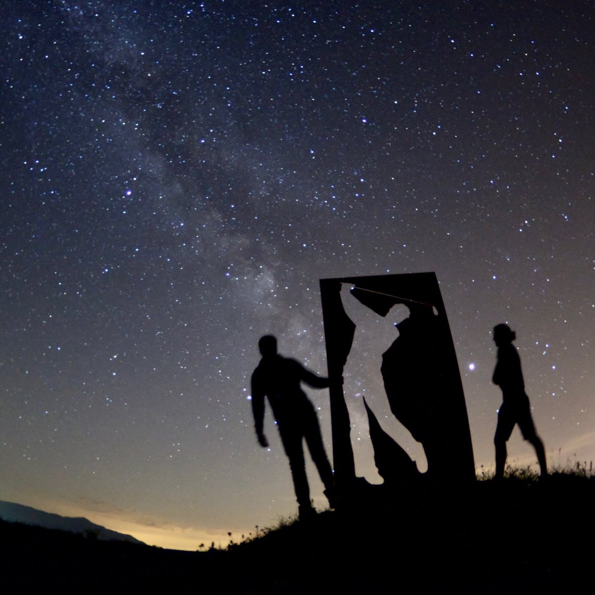 VALBERGAlpesSud's tweet photo. Venez profiter de la beauté du ciel étoilé en montagne avec la soirée Astronomie ce soir à 20h30 sur la place #lovevalberg #Rice #villageétoilé #floconvert  - 📷 Remi Bienvenu https://t.co/VXXYwnnNMZ