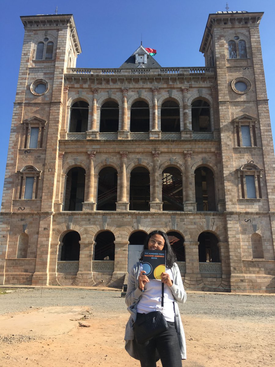 VolatianaYuliana tweet media