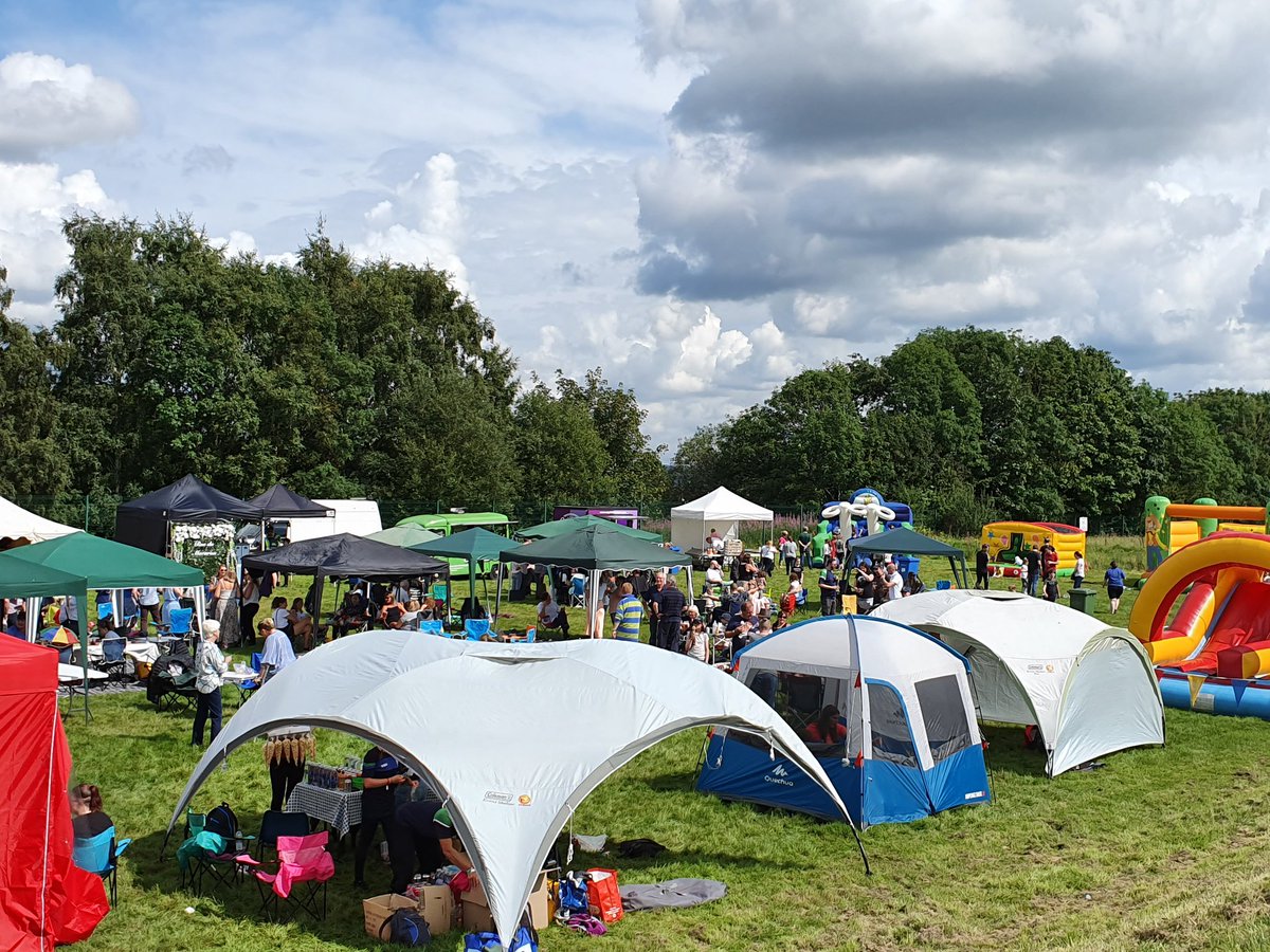 mikgillen's tweet photo. Great day at the @BullsBeerFest  so far. Gazebos galore 
#BullsBeer https://t.co/41KzKbqx9A