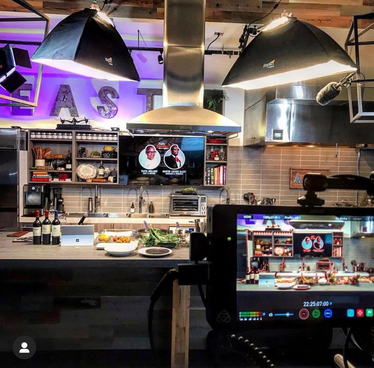 Denise Landis tweet media