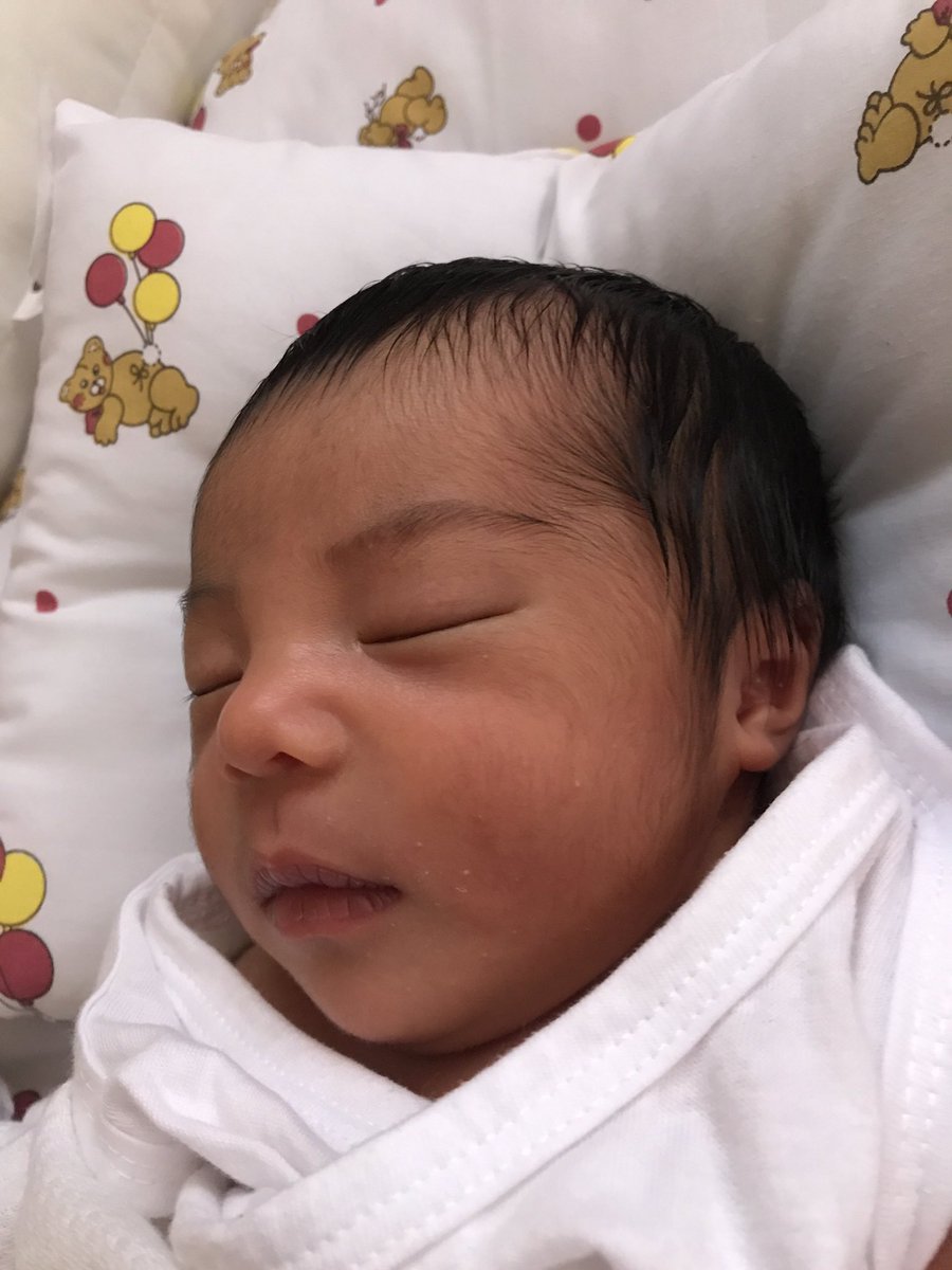 seandoKz's tweet photo. Eris Schottky Y. Densing 👨‍👩‍👧💗 https://t.co/Fn9fFu5Goc