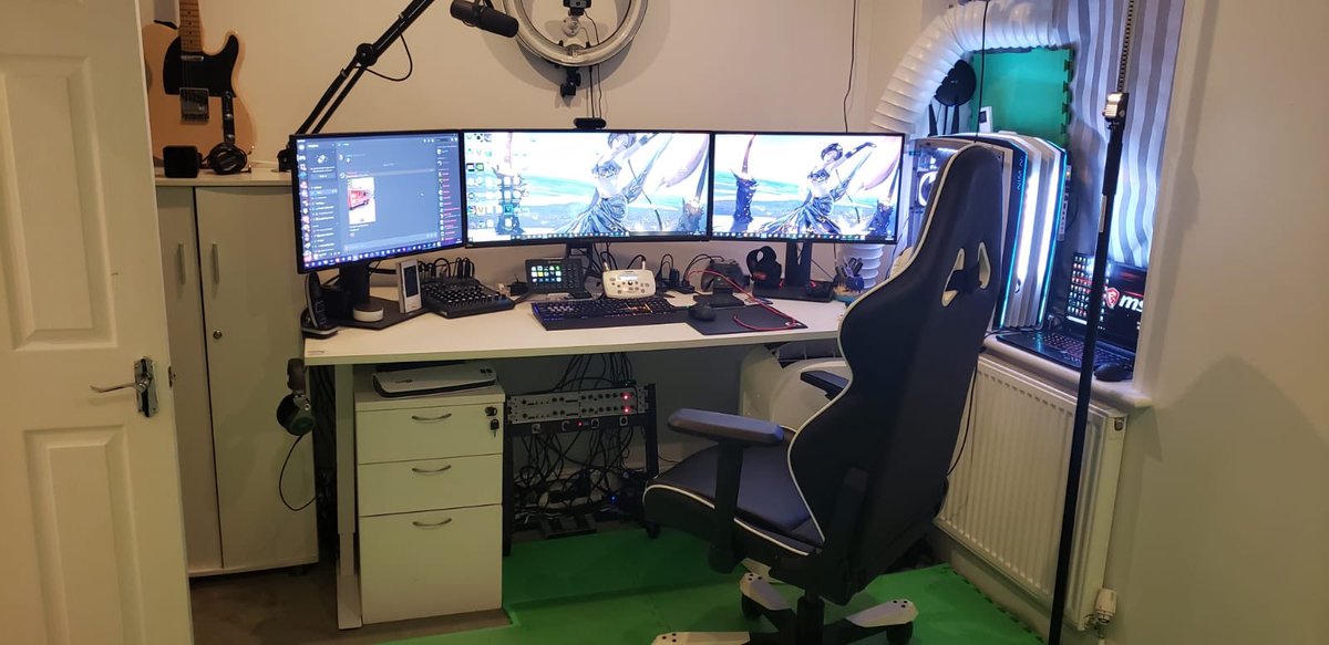 rage4vr's tweet photo. Starting to make progress #GreenScreenRoom #Office #NewHouse #Twitch #Rage4vr https://t.co/imqvcGPTSw