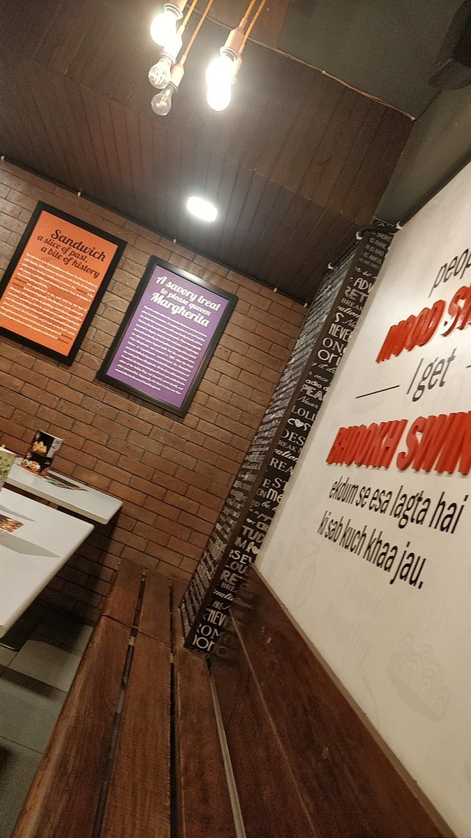 AlayK12's tweet photo. Went out for a takeaway here, the guy was shocked my ordering presicion and speed, thanks to #nozomato #noswiggy #noubereats for helping me realise goin out isn't so bad either. https://t.co/WvGEp6hS6n