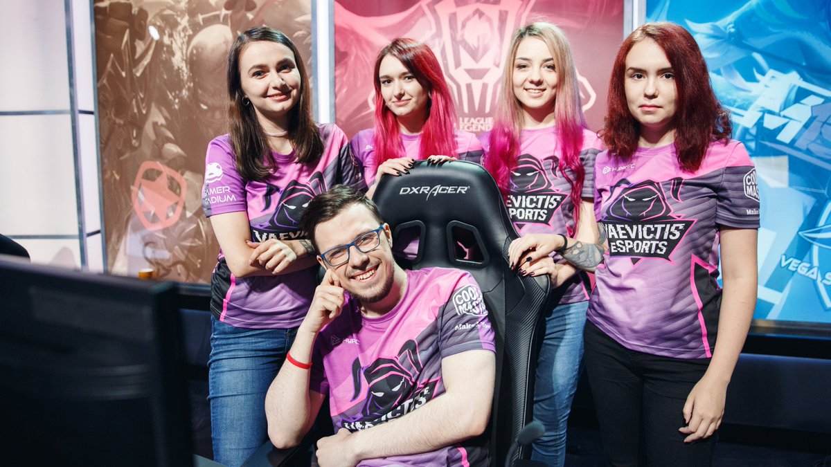 Watch our match versus ROX Team 
here: live.ru.lolesports.com 

#vaevictis #leagueoflegends #vaevictisteam #lcl #girls #cybersport