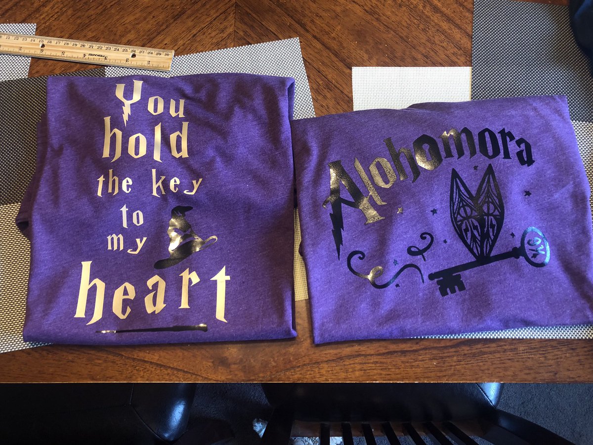 MichelleStow85's tweet photo. Cricut fun on a Saturday morning! Canโt wait to give these to my friend for her wedding! Good thing she doesnโt have Twitter..... @BstowellActor @OfficialCricut #HarryPottermoon #Disneymoon https://t.co/kORU30St2v