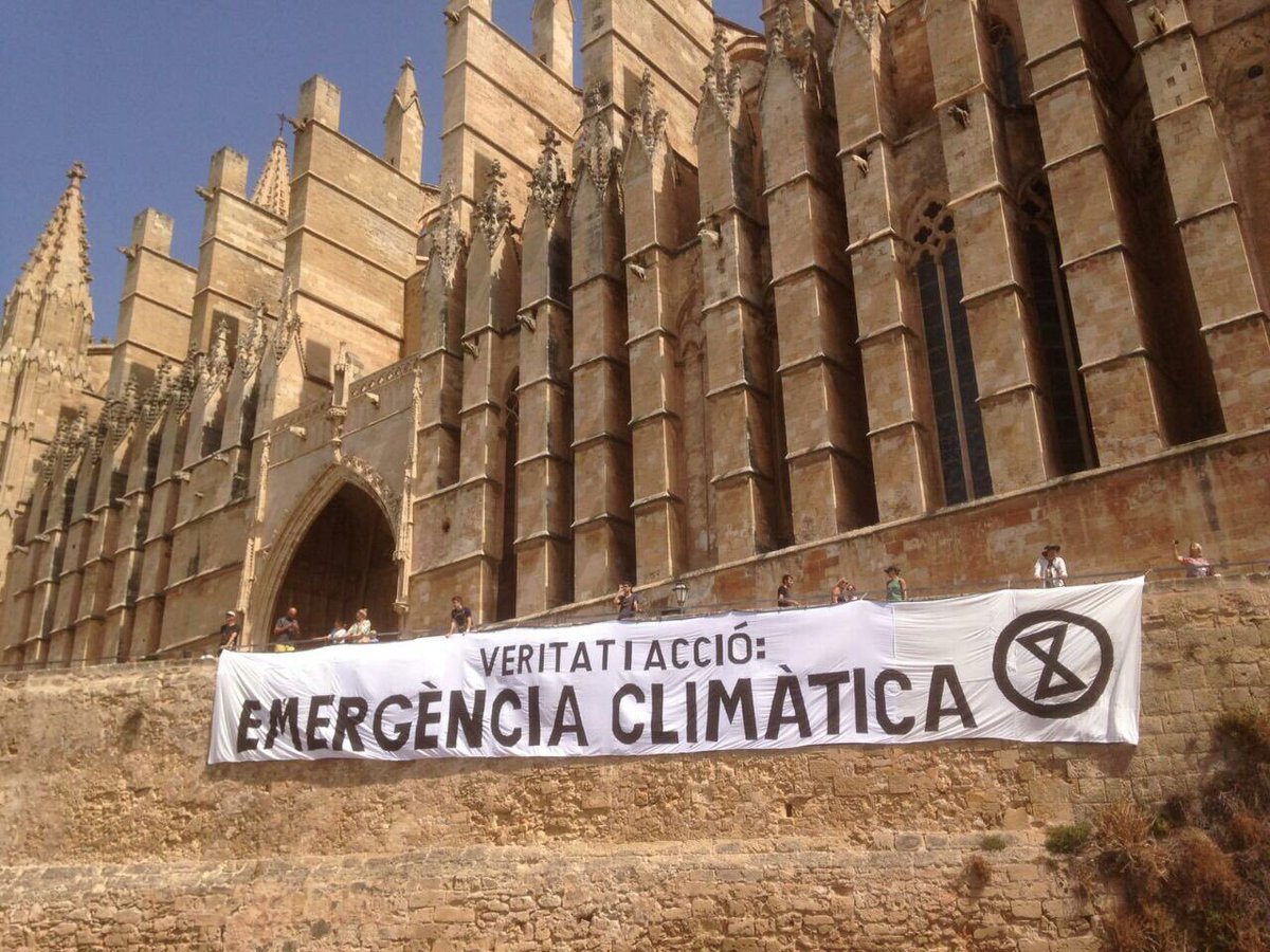 Tot el nostre suport a les companyes de <a href="/XRMallorca/">Extinction Rebellion Mallorca</a>

La contaminació, massificació turística, i inacció davant de l'emergència climàtica NO pot tenir futur