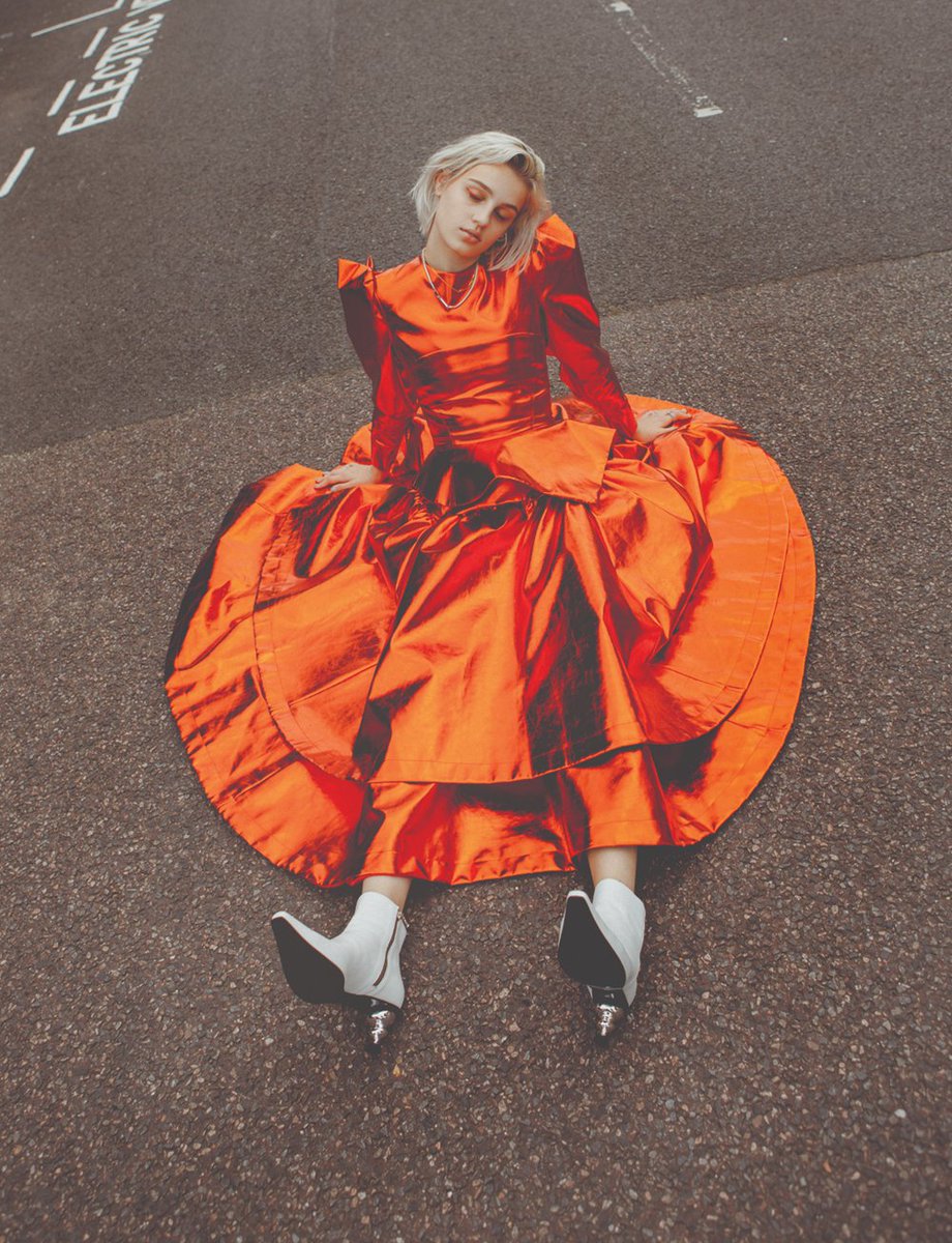 1883Magazine's tweet photo. TOMORROW STARTS TODAY. Check out #1883Magazine's #AW19 #trends #editorial in the #DRIVEissue out now.
Order now --> https://t.co/vwu7B3vUP6
📸 #RyanSaradjola 👗 @Graham_Cruz 💇♀️ #HirokazuEndo 💄 #RionaOSullivan model #LeahSmith @Wilhelmina
#rtw #luxury #fashion #metallics https://t.co/lEbUYswCNV